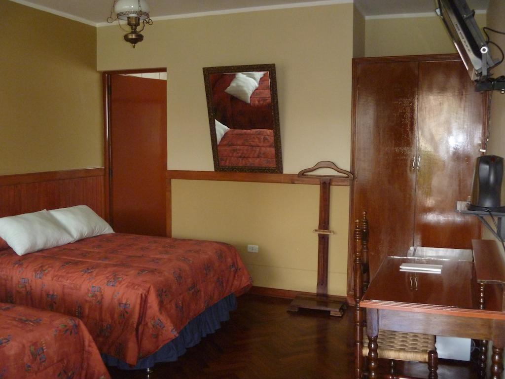 Hotel Colomba ワラス エクステリア 写真